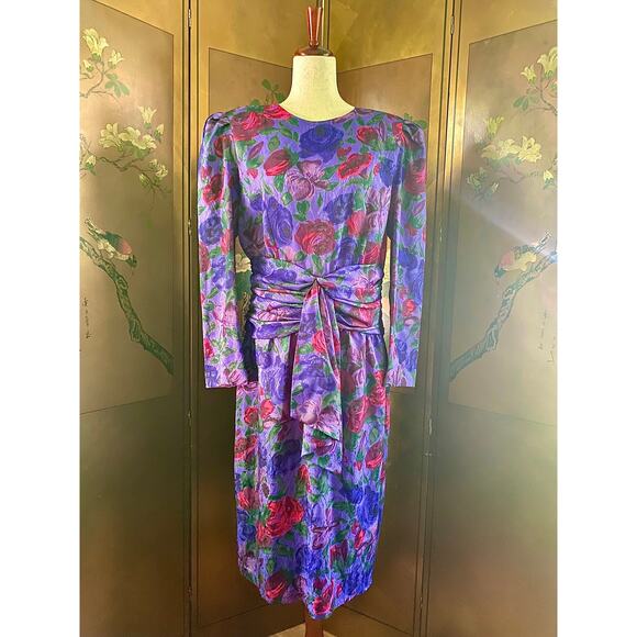 Vintage dress in purple with flowers and draped waist, size 10 - Picture 1 of 7
